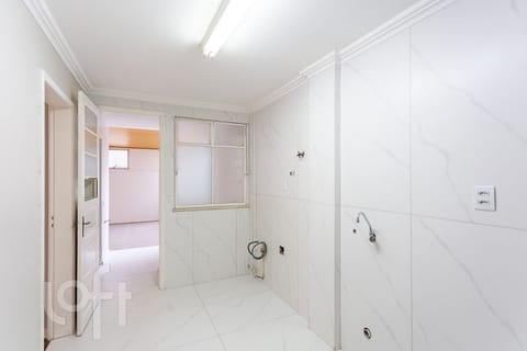 Image 31 - 231726